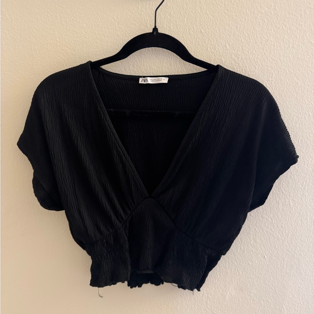 Zara Black Women's V Neck Crop Top Blouse in Size Small (Worn One Time)